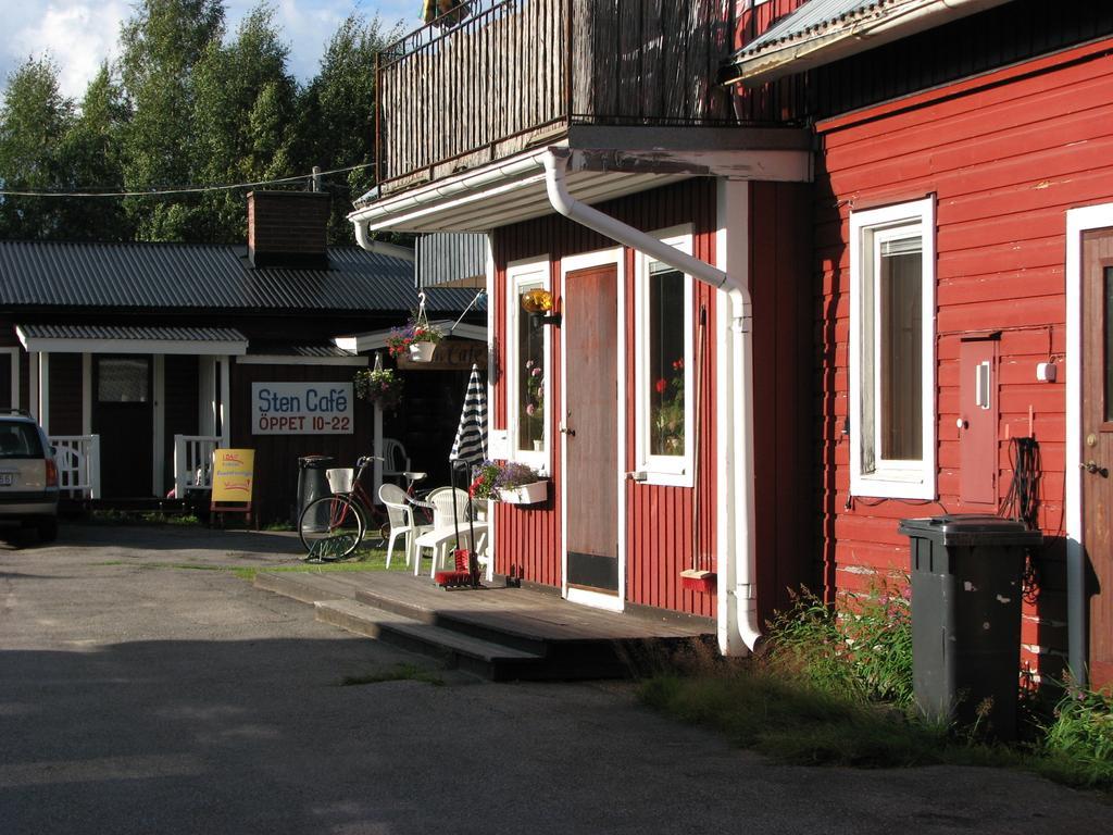 Stuga vid Hedenäsets stencafé Exteriör bild