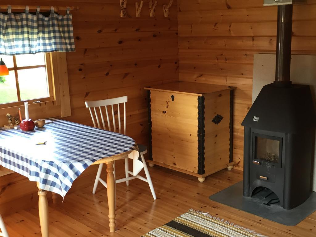 Stuga vid Hedenäsets stencafé Exteriör bild